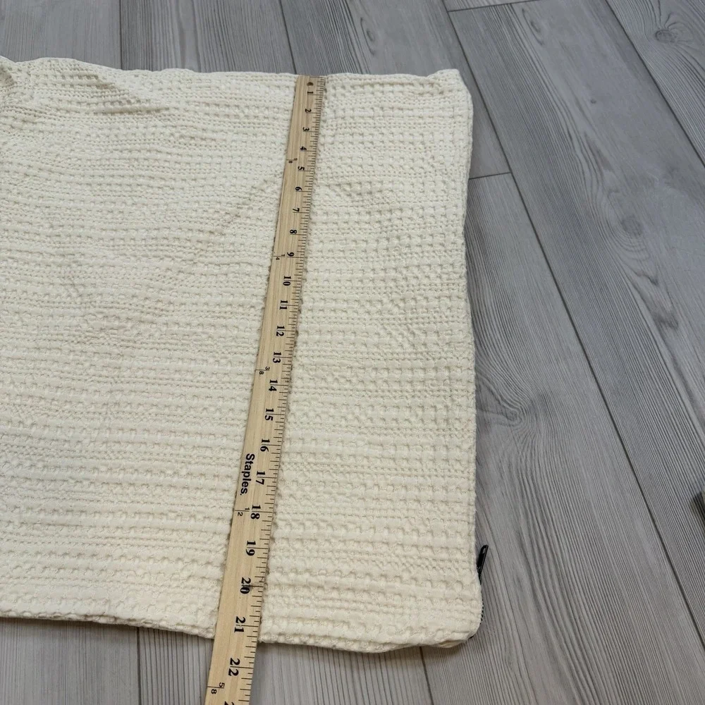 Set Of 2 Pottery‎ Barn Pillow Shams Cream Ivory Colored Textured READ